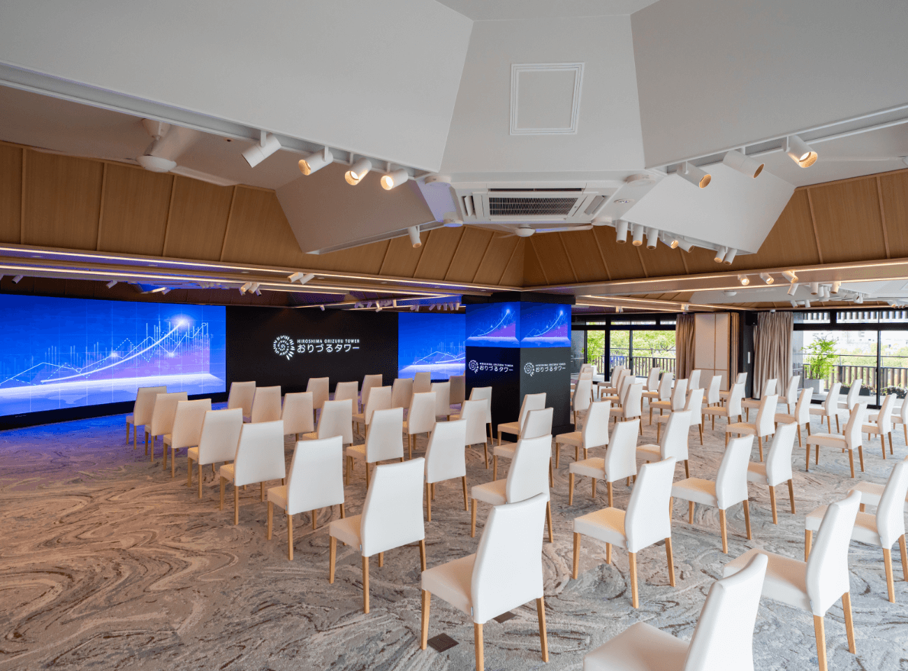 2045 Future Presentation Room「凛」2