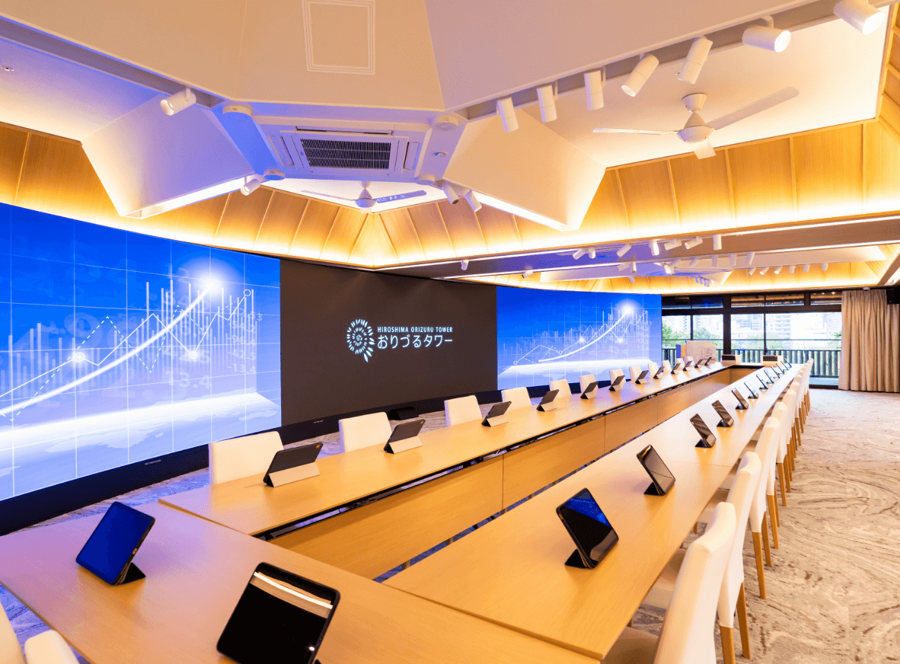 2045 Future Presentation Room「るり」2